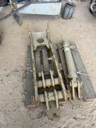 002d Excavator Thumb