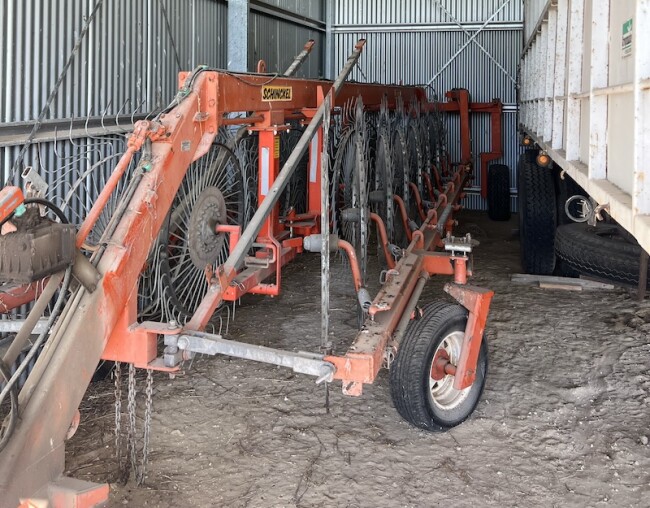 008 Schinkel Rake