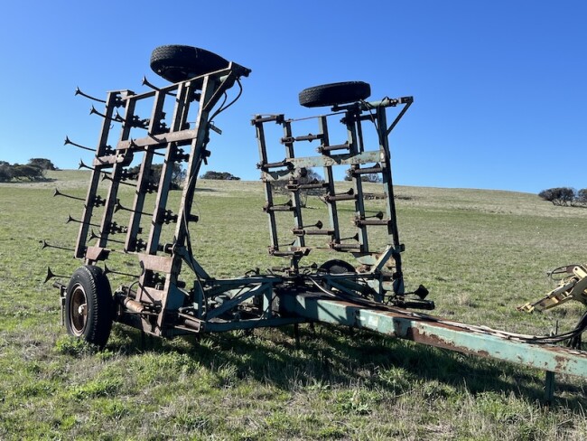 023 John Shearer Scarifier 30ft