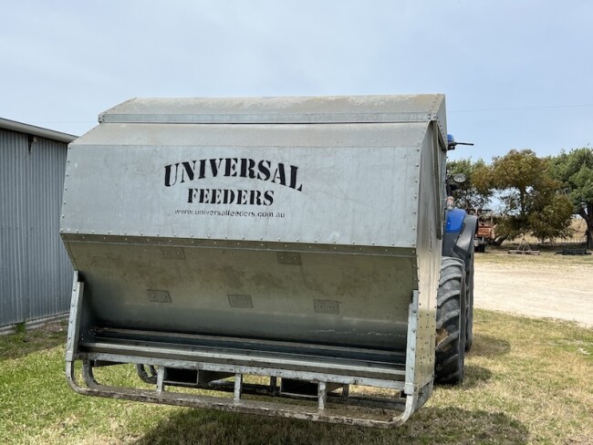 028 Universal Self Feeder