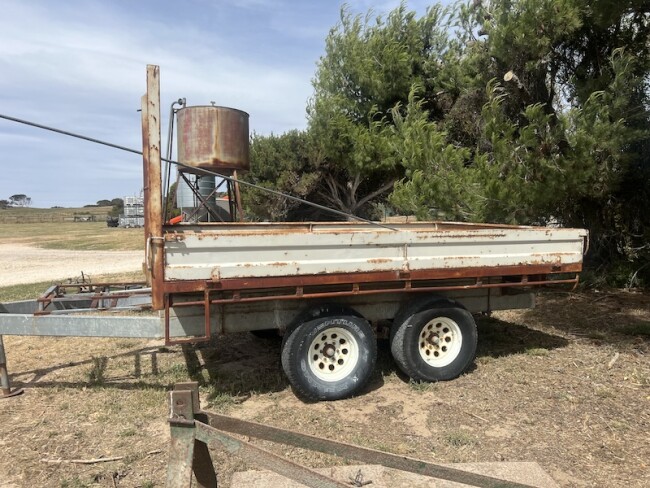 057 Hay Trailer
