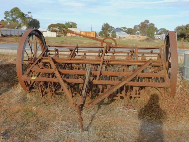 105 1 v8