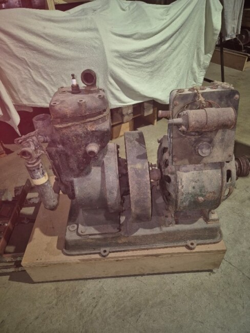 19 Phelps 32v Lighting Plant SN 31617 unrestored 114455 1