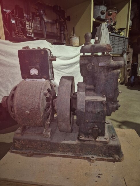 19 Phelps 32v Lighting Plant SN 31617 unrestored 114455 3