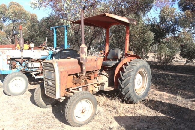 28 Massey Ferguson 240 tractor a