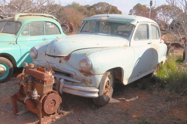 36 Vanguard 1955 4 door sedan a