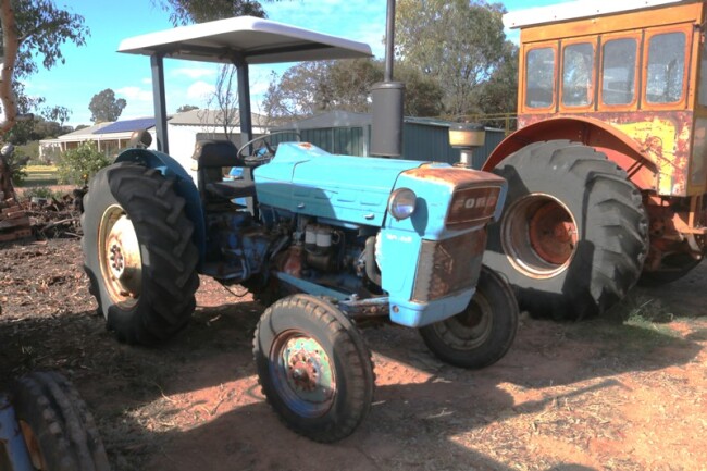 41 Ford 2000 tractor a