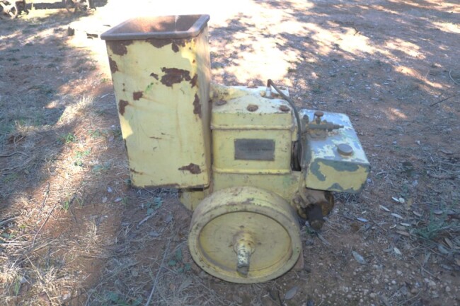 66 Mofftat Virtue petrol stationery engine a