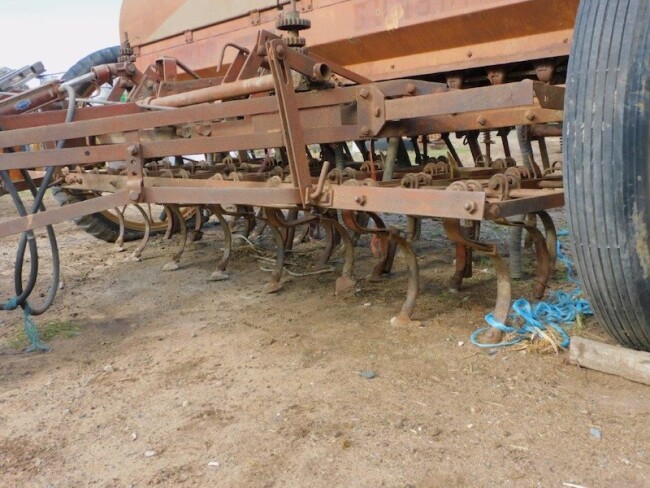 85 3 v8