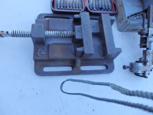 Drill vice