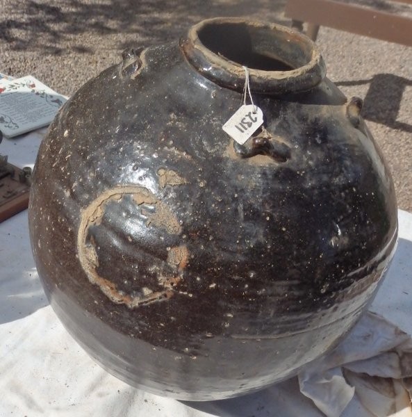 Large chinese rice jar