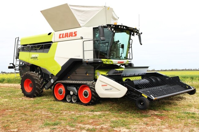 Lot 1 Claas Lexion 8800 2