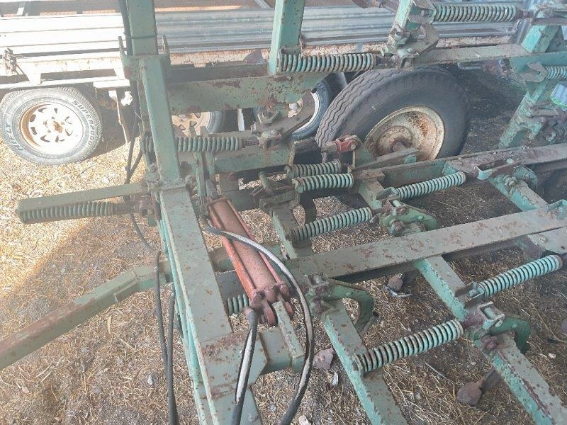 Lot 1.8