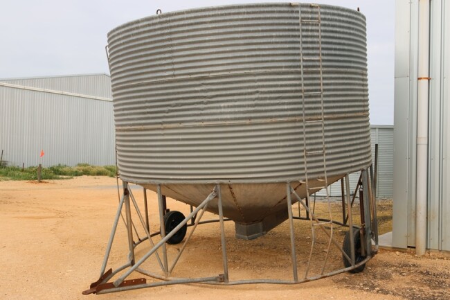 Lot 11 BGW Bulk bin 400 bags 1