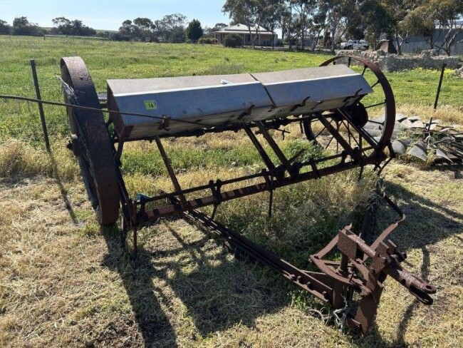 Lot 16 v8