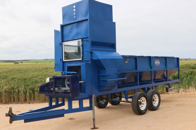 Lot 18 Shmik seed cleaner + screens 1