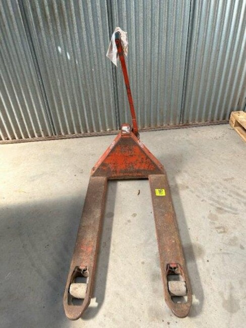 Lot 195 v3