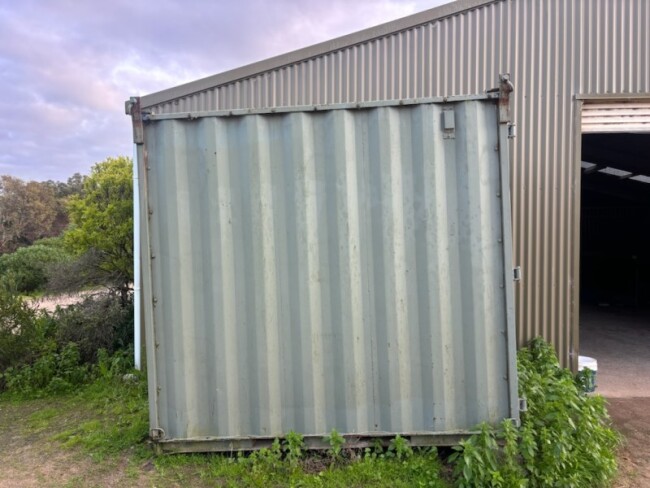 Lot 214 1