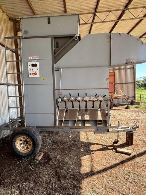Lot 28 GCS450 Grain Cleaner