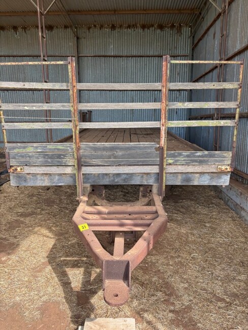 Lot 31 Tractor Drawn Trailer 2