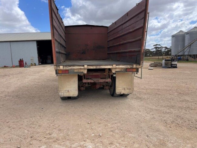 Lot 33.6