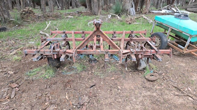 Lot 391 2