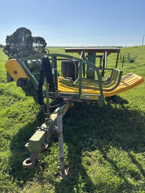 Lot 40 Hustler Bale Buggy Feeder Cart
