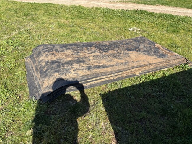 Lot 44 48 Grain Feeding Mats v5