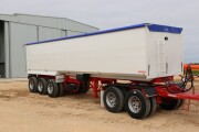 Lot 5 2xFreightmaster Semi Tipper Trailers + Bogey Dolly 3