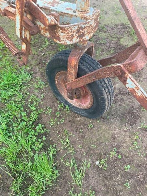 Lot 5.6