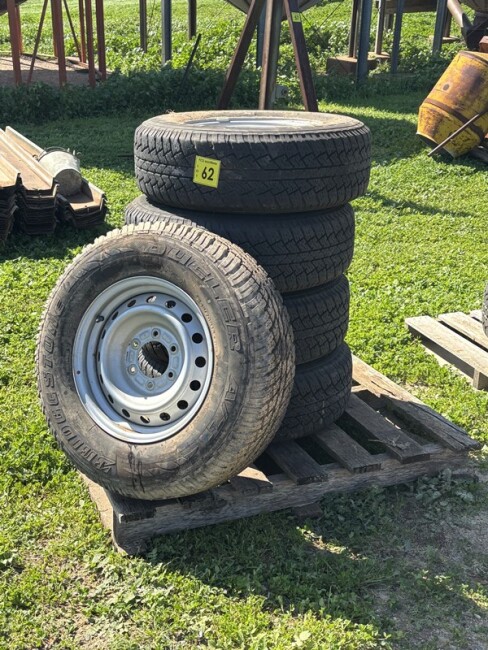 Lot 62 5 x Wheels Bridgestone Duelles 24570R16 for DMAX 2019 Complete with Rims