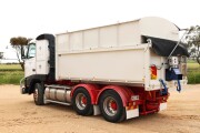 Lot 7 1994 Volvo FH12 Rigid Tipper 2
