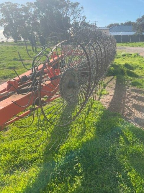 Lot 7.6