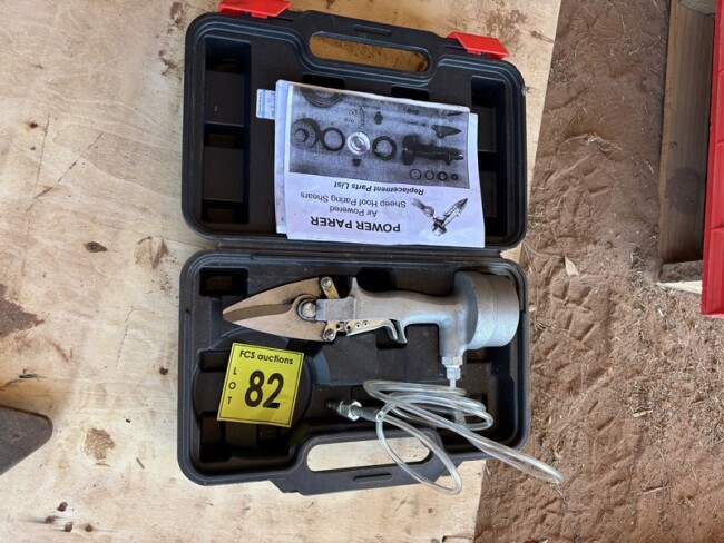 Lot 82 Air Operated Hoof Trimmer