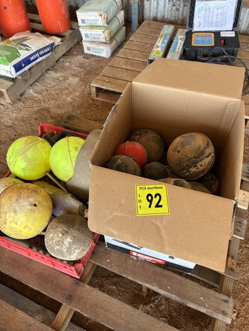 Lot 92 Trough Ball Floats