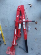 Ute hoist