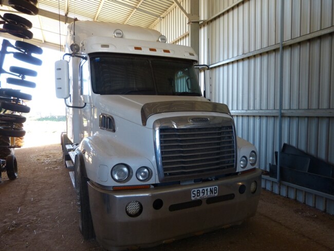 Freightliner.1