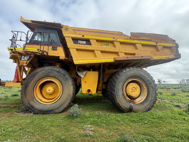 785B Dump Truck Unit 598 Photo 13 8 2026 1 28 32 pm 3