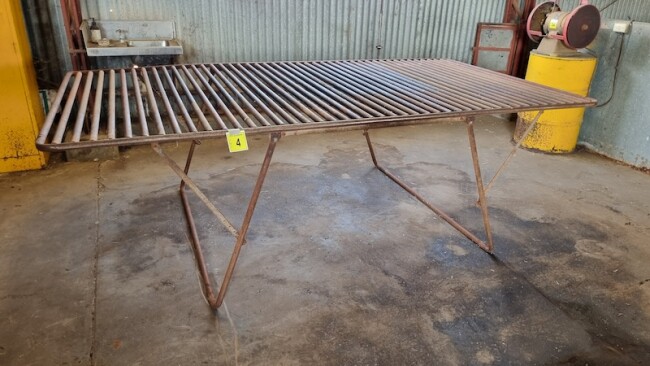 LOT 4 Steel rectangle wool table
