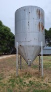 LOT 15 No.7 Grain Silo 150 bag