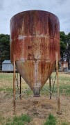LOT 9 No.3 Grain Silo 100 bag