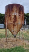 LOT 11 No.5 Grain Silo 100 bag