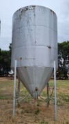 LOT 16 No.8 Grain Silo 150 bag 