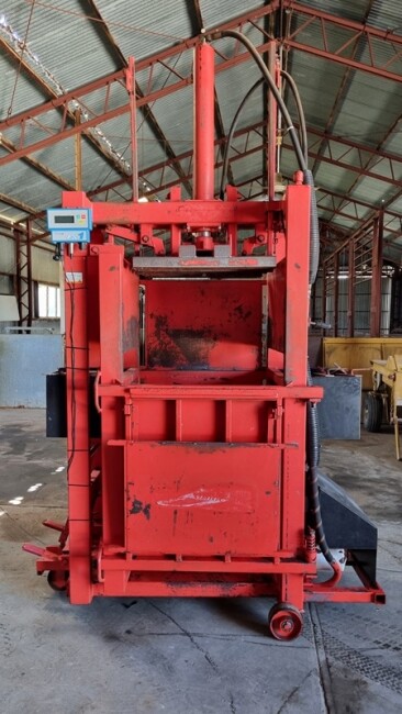 LOT 30 Sunbeam wool press 2