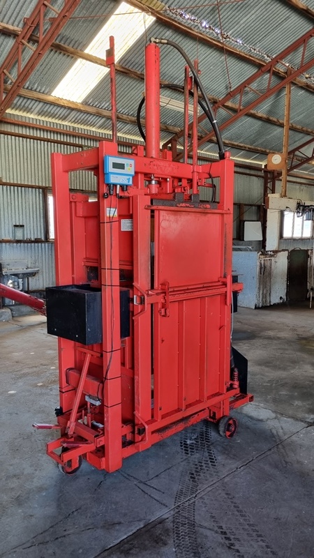 LOT 30 Sunbeam wool press 4