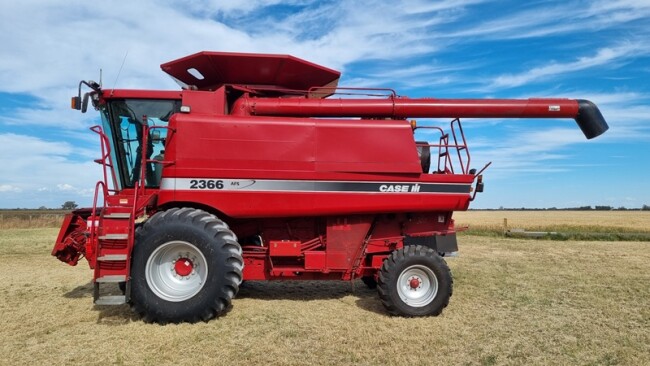 LOT 53 Case 2366 Header 25ft 1010 1