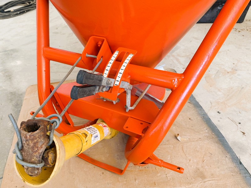 Lot 09 Sunbeam 500 3 point Linkage Spreader 2