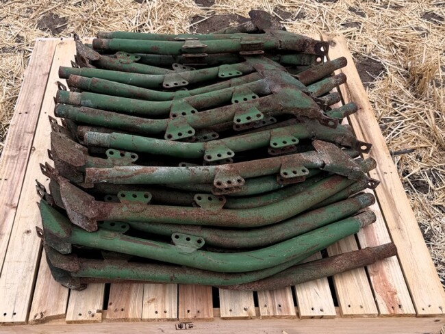 Lot 16 1985 Chamberlain Terra Master 5 included sowing boots