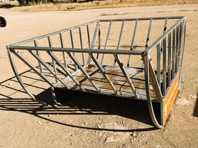 Lot 51 1 x Advantage Round Hay Bale Feeder