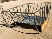 Lot 55 1 x Advantage Round Hay Bale Feeder